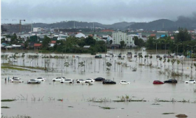 越南中部古城暴雨 2000人疏散三人失踪